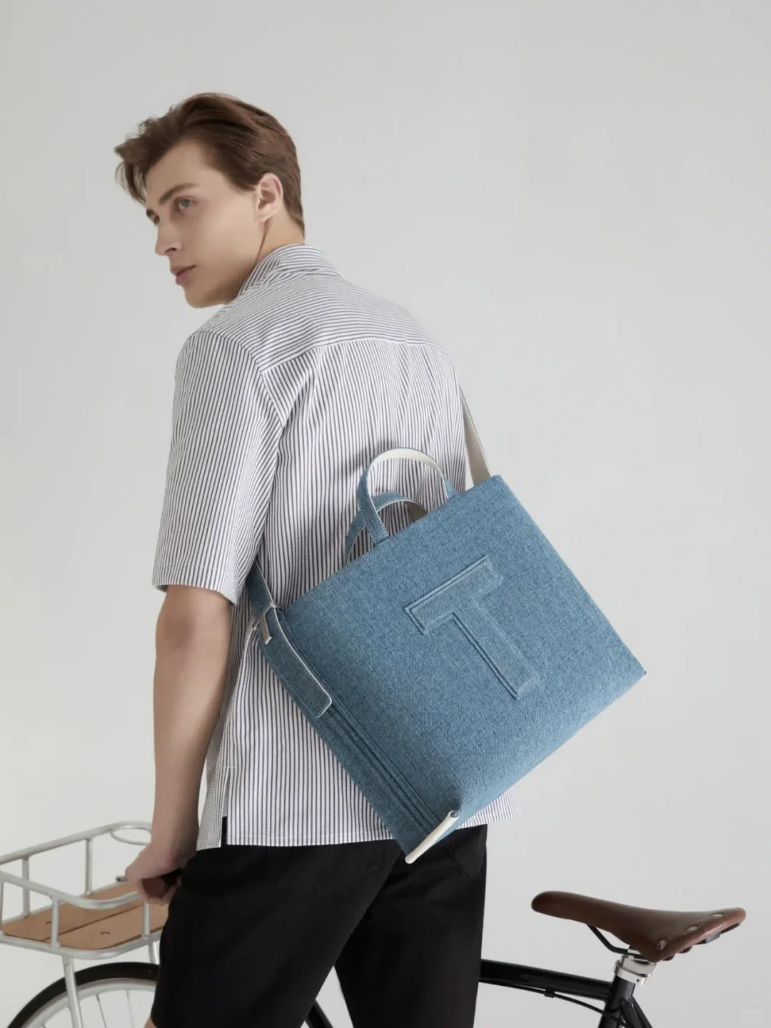 TUPLUS Get Away Denim Tote Bag