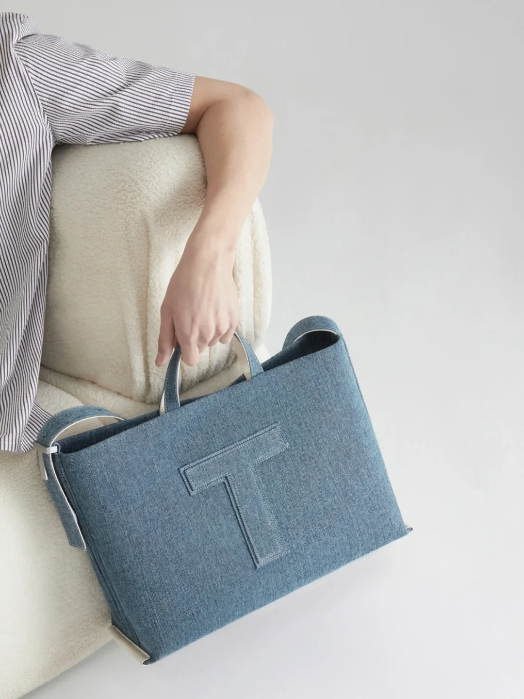 TUPLUS Get Away Denim Tote Bag